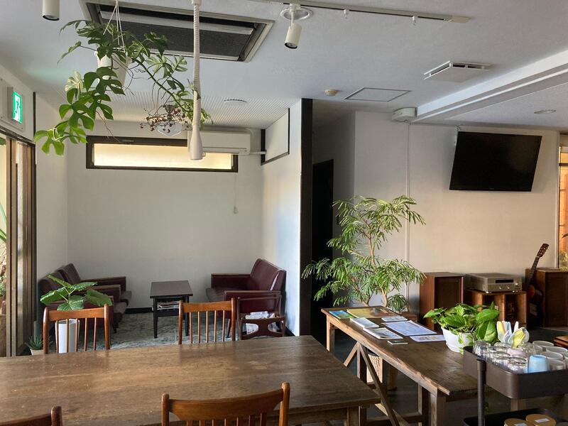 J-Hoppers Beppu Guesthouse